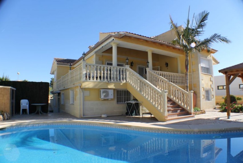 Resale - Villa - Alfas del Pí - Arabi