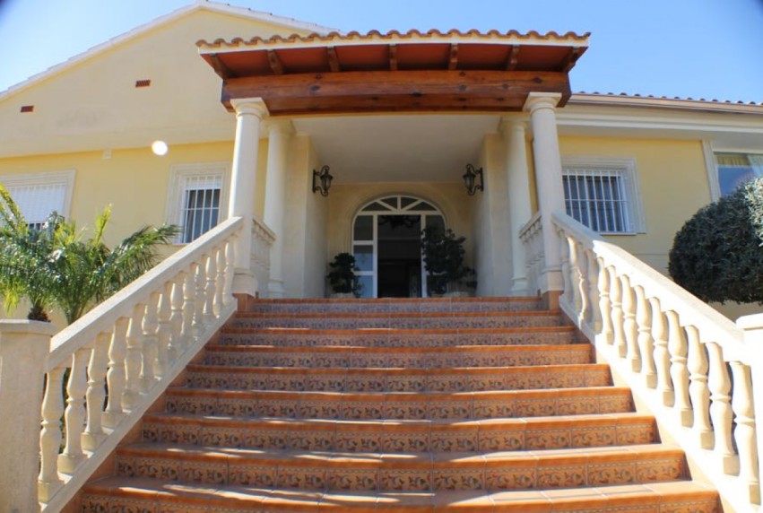 Resale - Villa - Alfas del Pí - Arabi