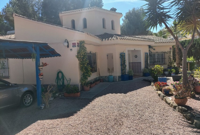 Resale - Villa - Algorfa - Montemar