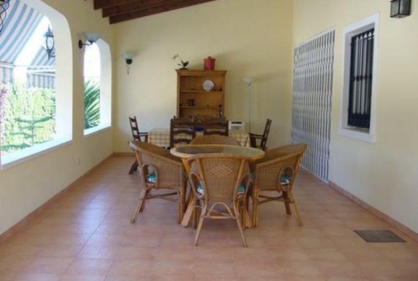 Resale - Villa - Almoradí