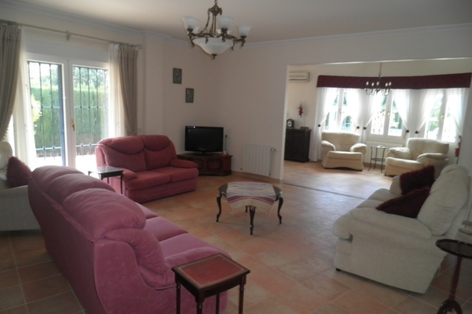 Resale - Villa - Almoradí