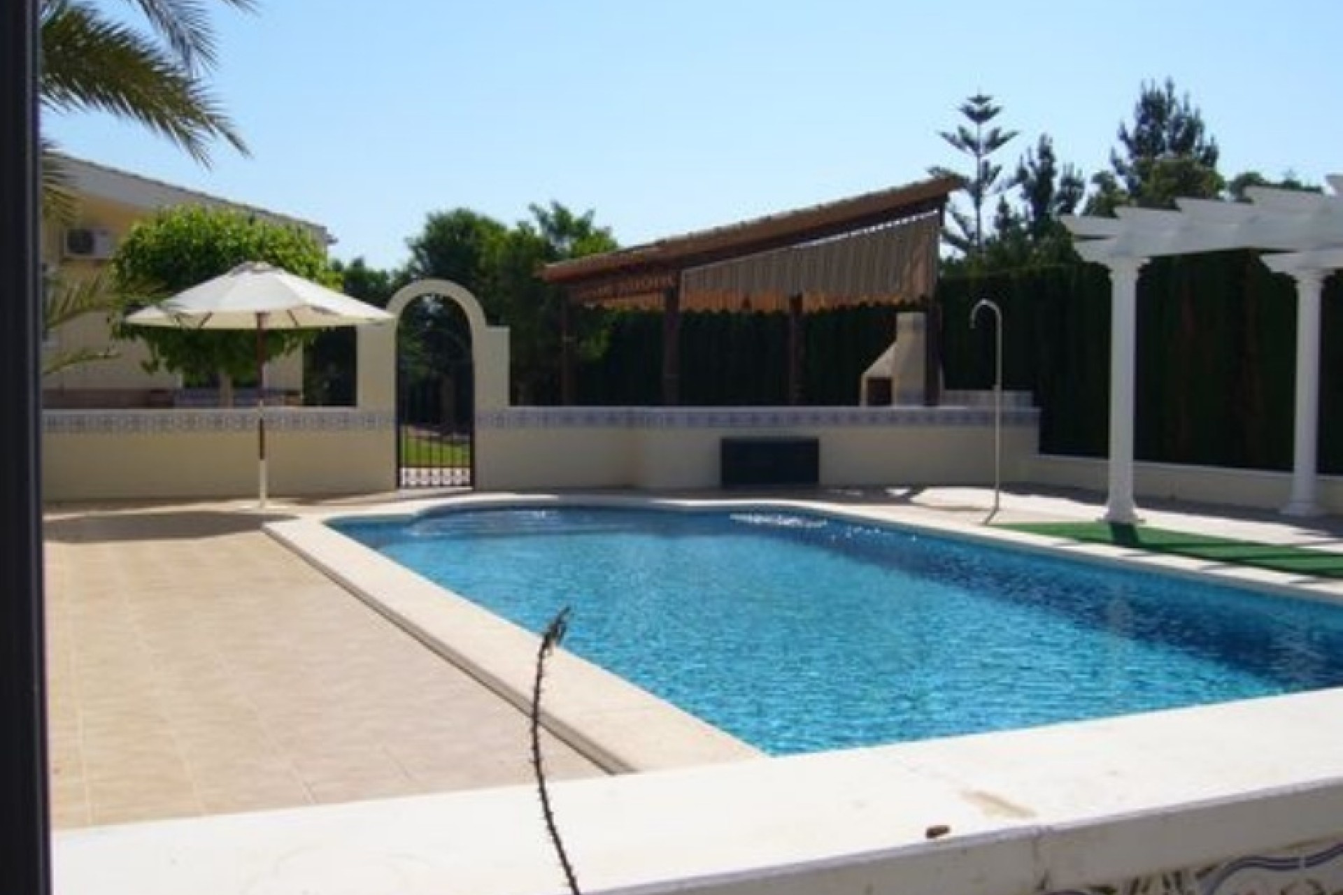 Resale - Villa - Almoradí