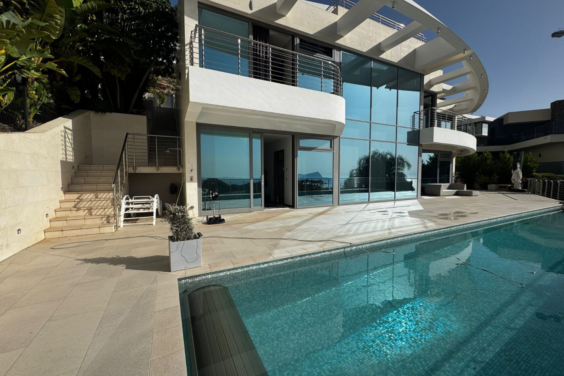 Resale - Villa - Altea