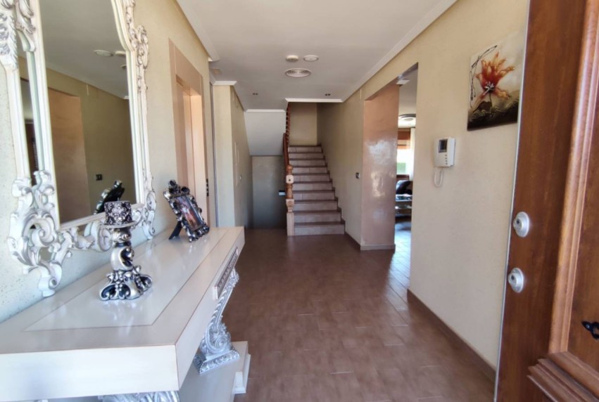 Resale - Villa - Aspe