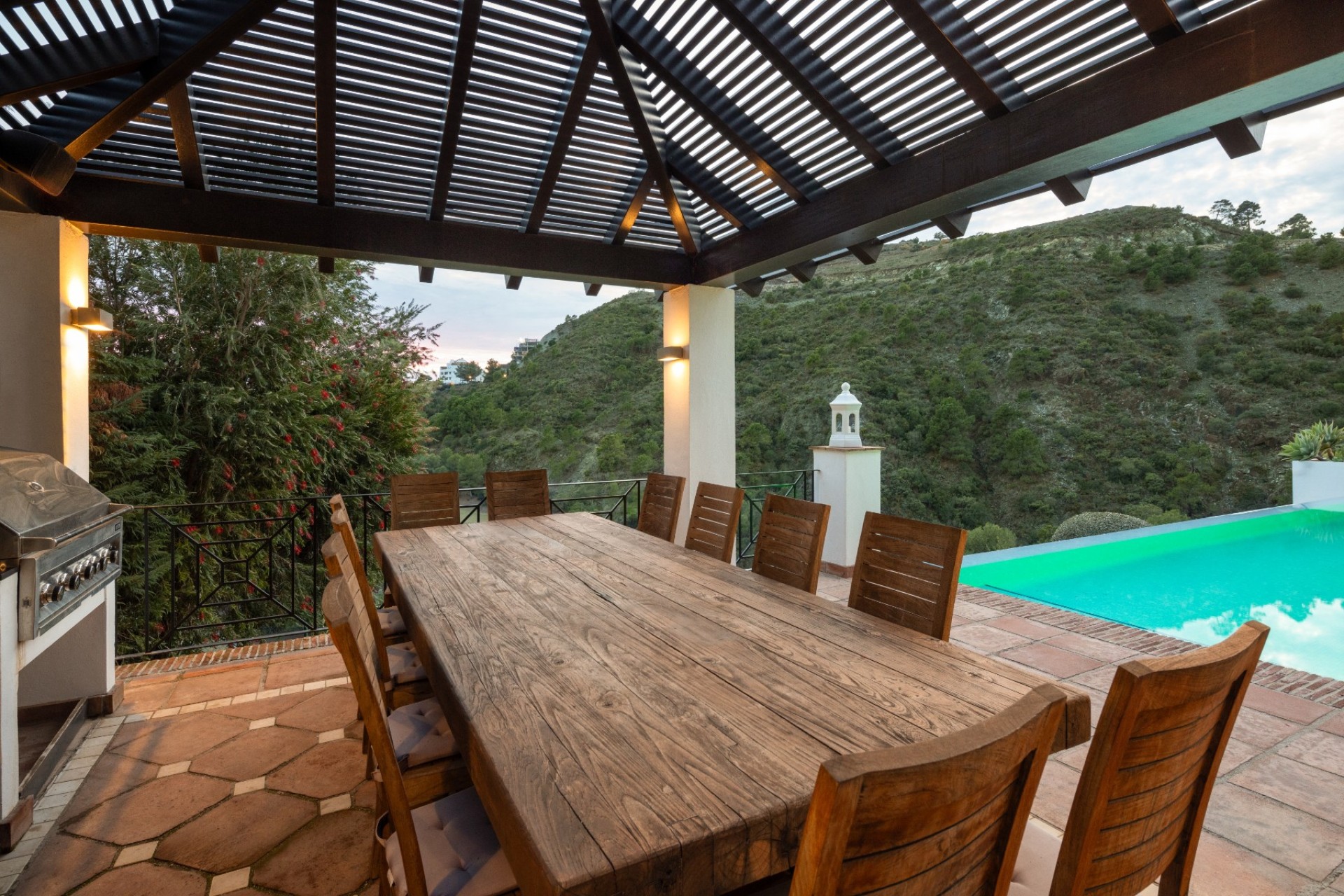 Resale - Villa - Benahavis - La Quinta