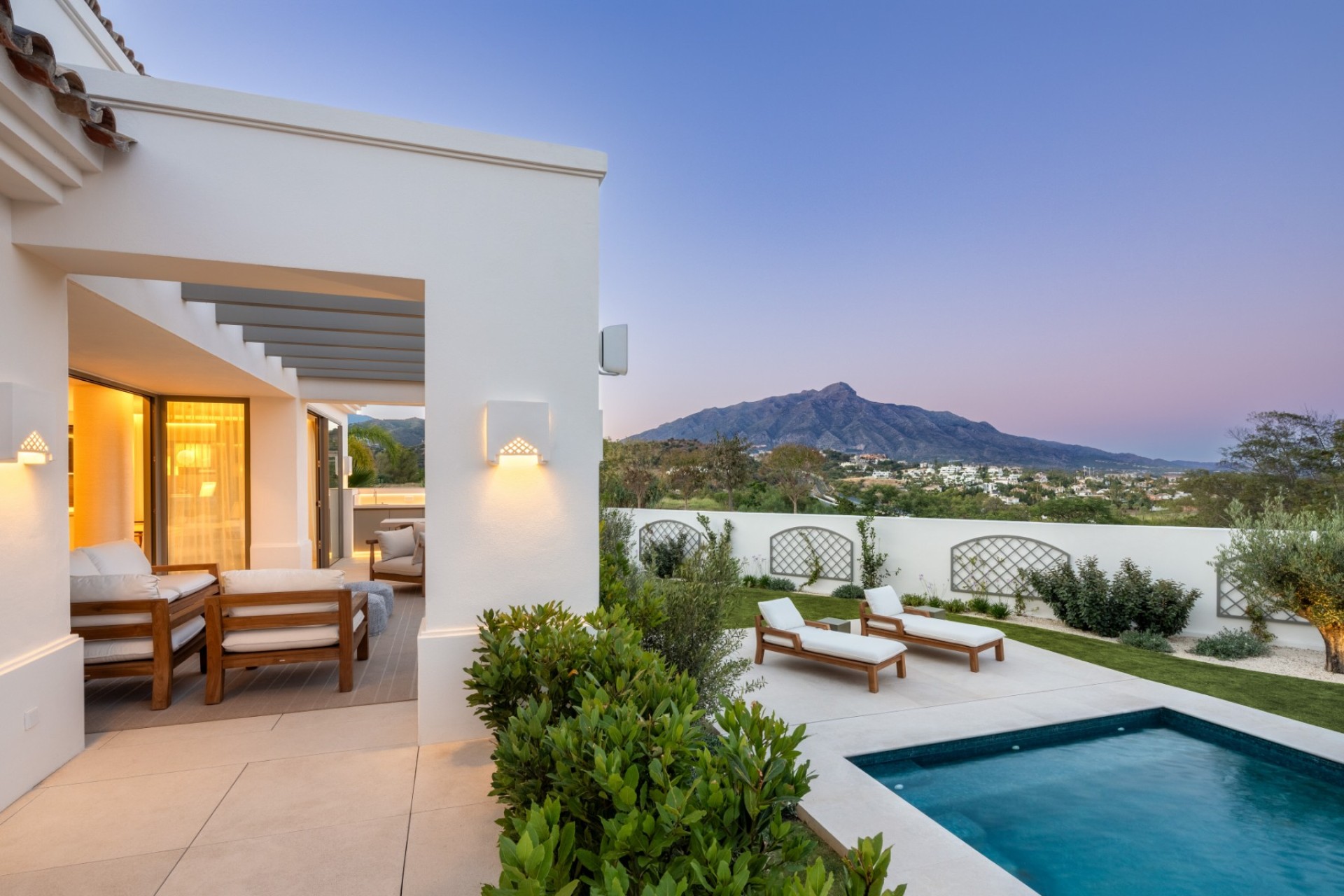 Resale - Villa - Benahavis - La Quinta