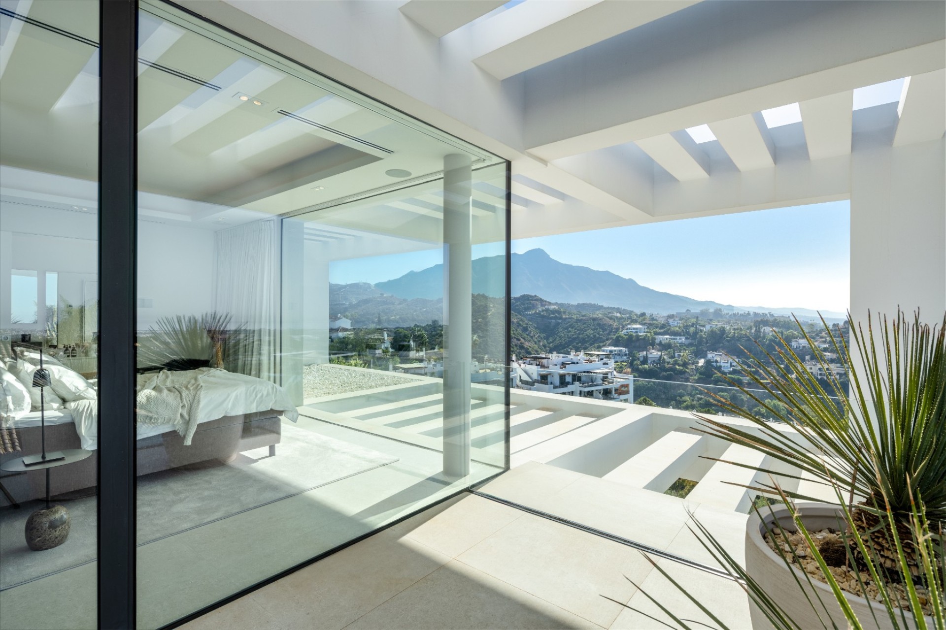 Resale - Villa - Benahavis - La Quinta