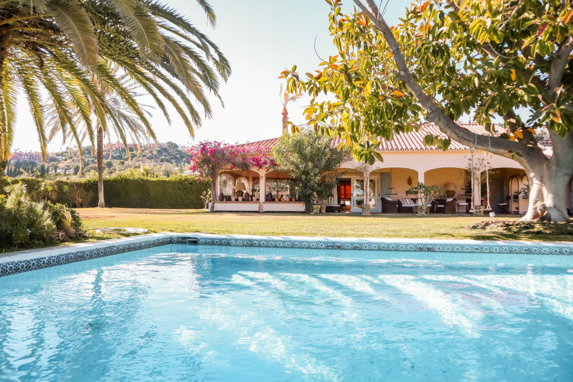 Resale - Villa - Benahavis