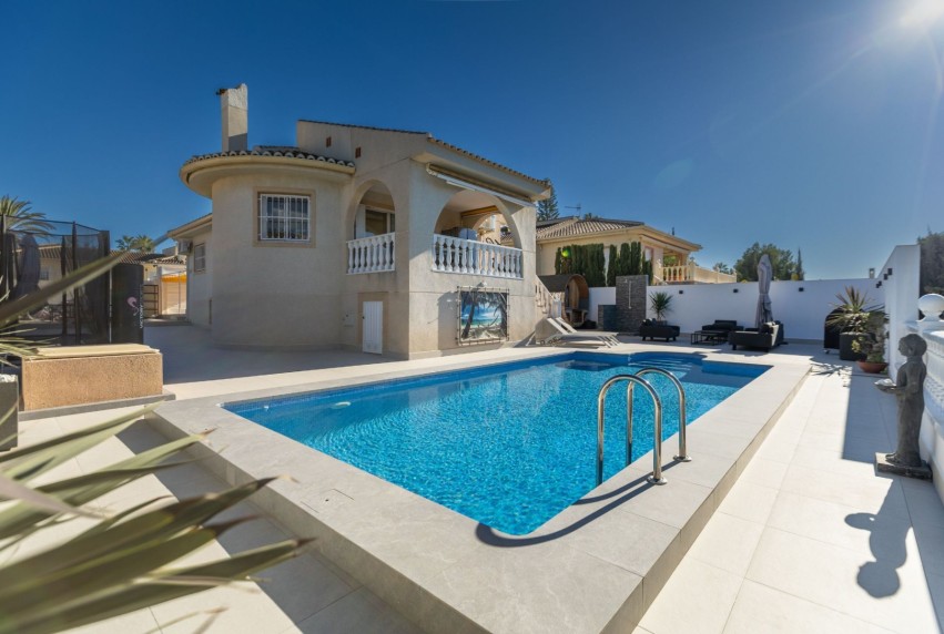 Resale - Villa - Benijofar