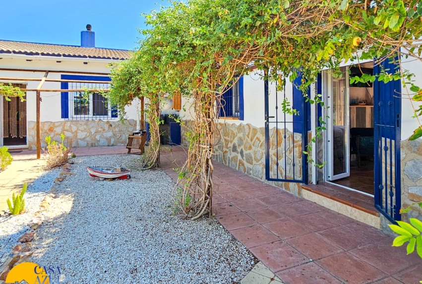 Resale - Villa - Catral