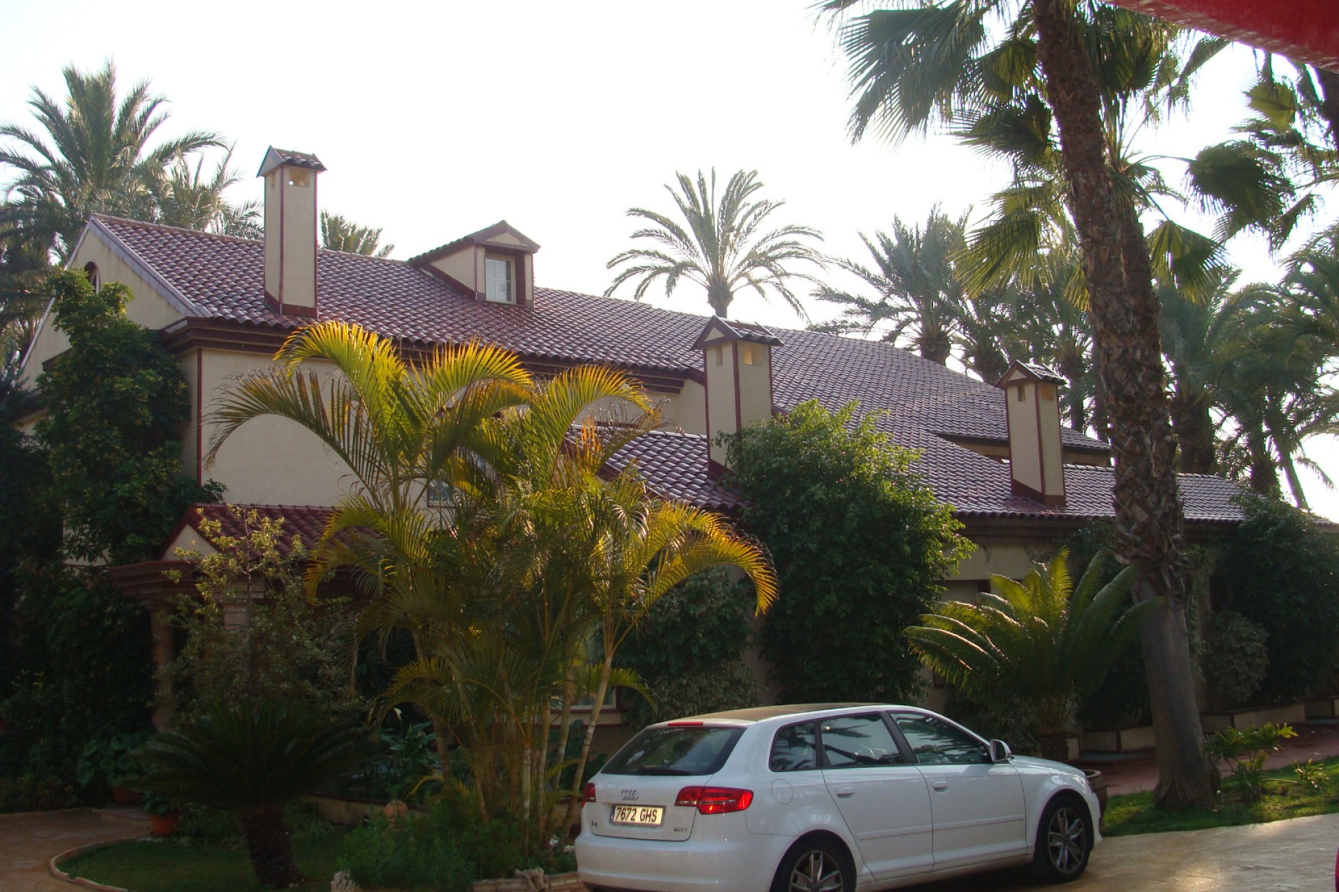 Resale - Villa - Elche