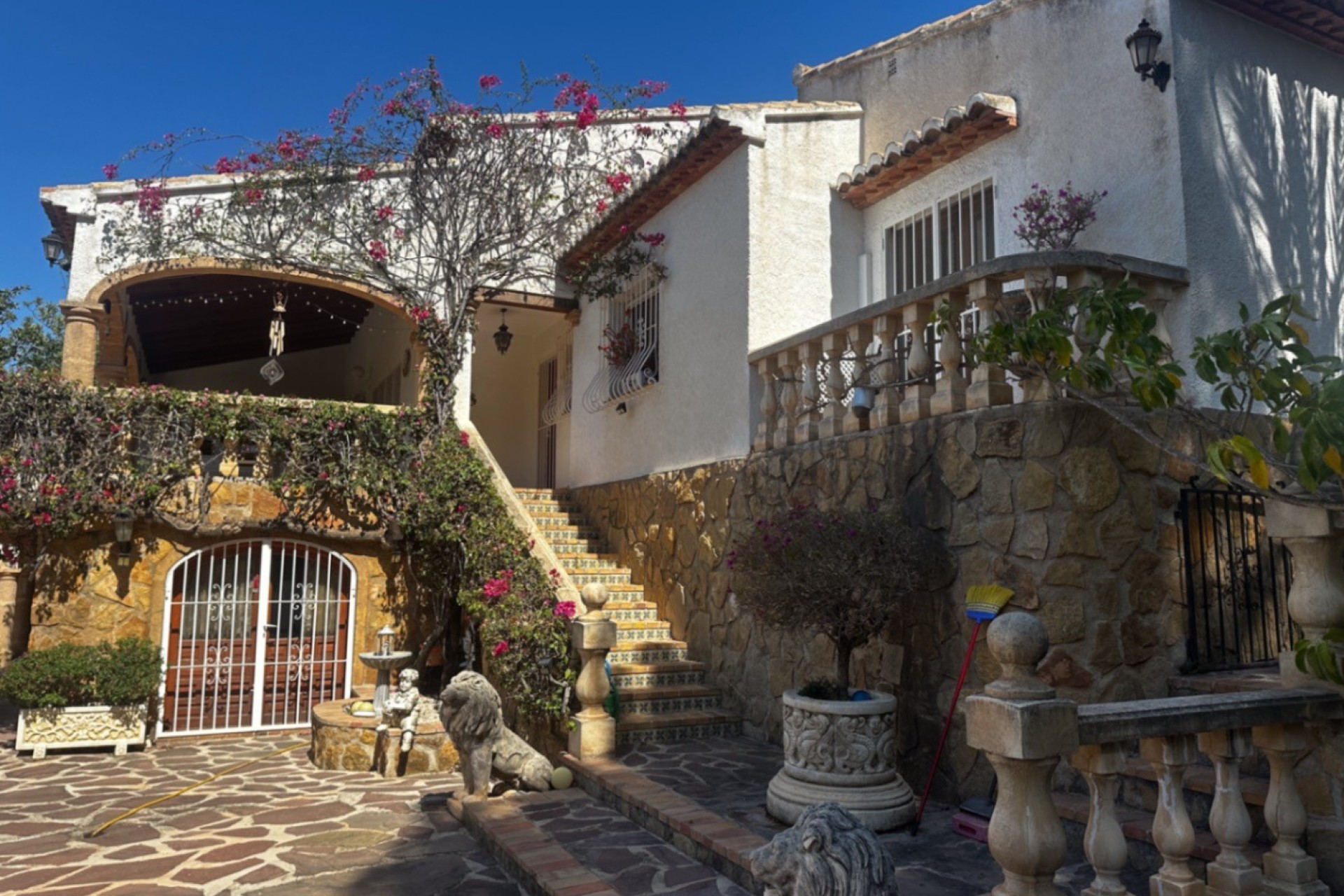 Resale - Villa - Jávea - Montgó