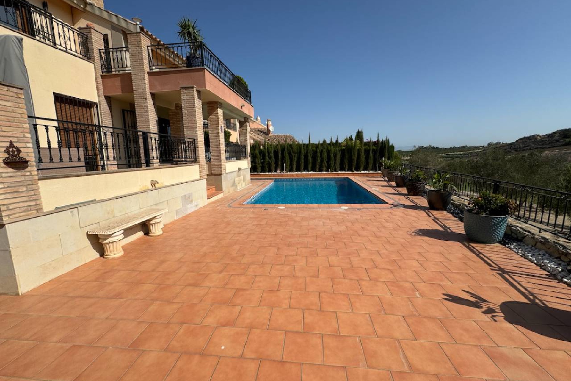 Resale - Villa - La Finca Golf