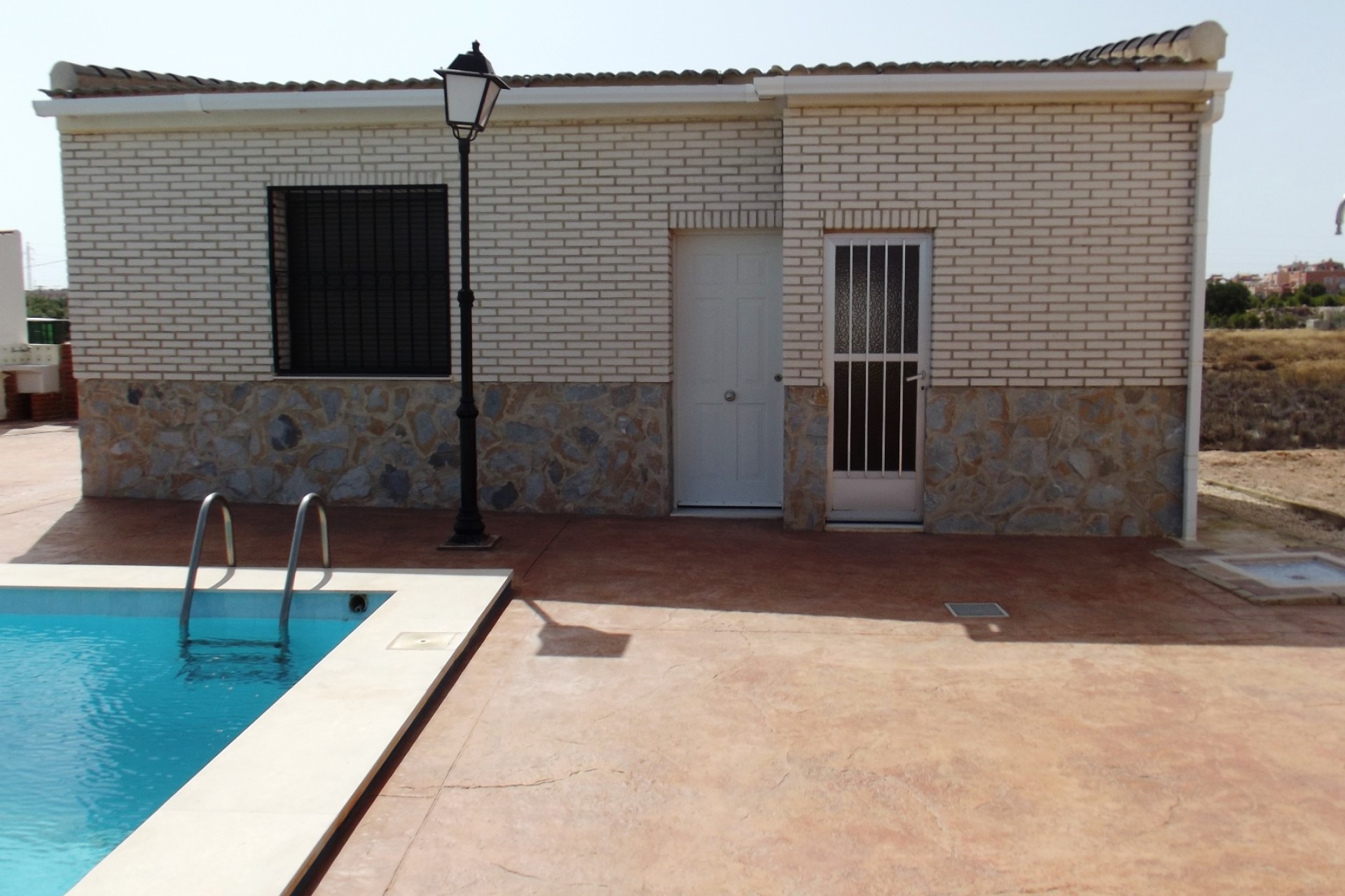 Resale - Villa - Los Montesinos - La Herrada