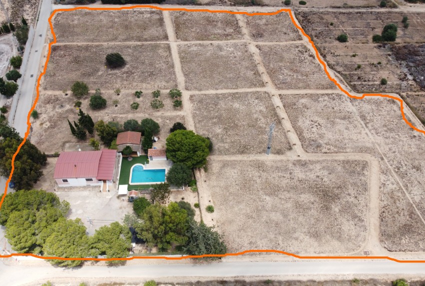 Resale - Villa - Los Montesinos - La Herrada