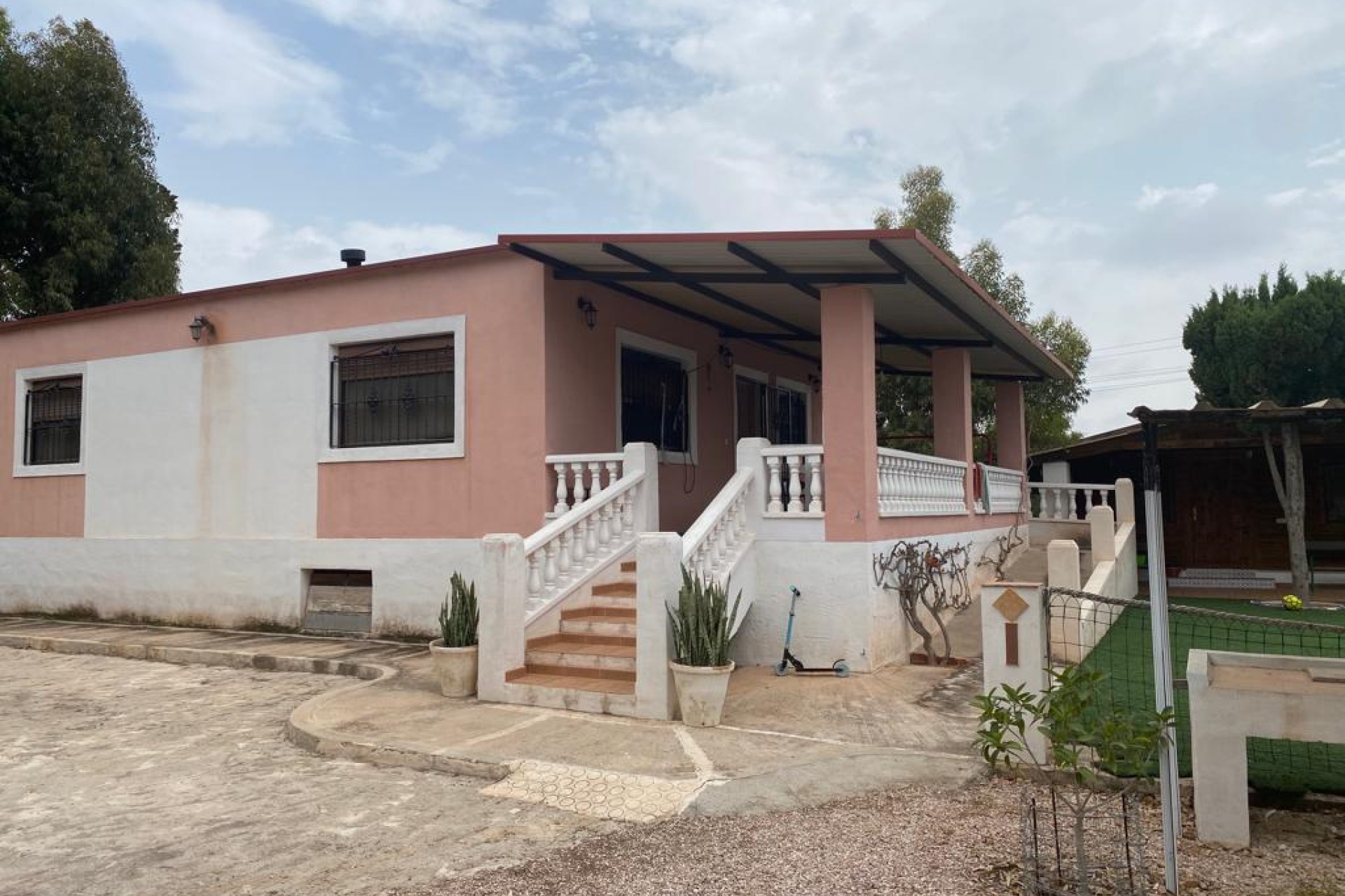 Resale - Villa - Los Montesinos - La Herrada