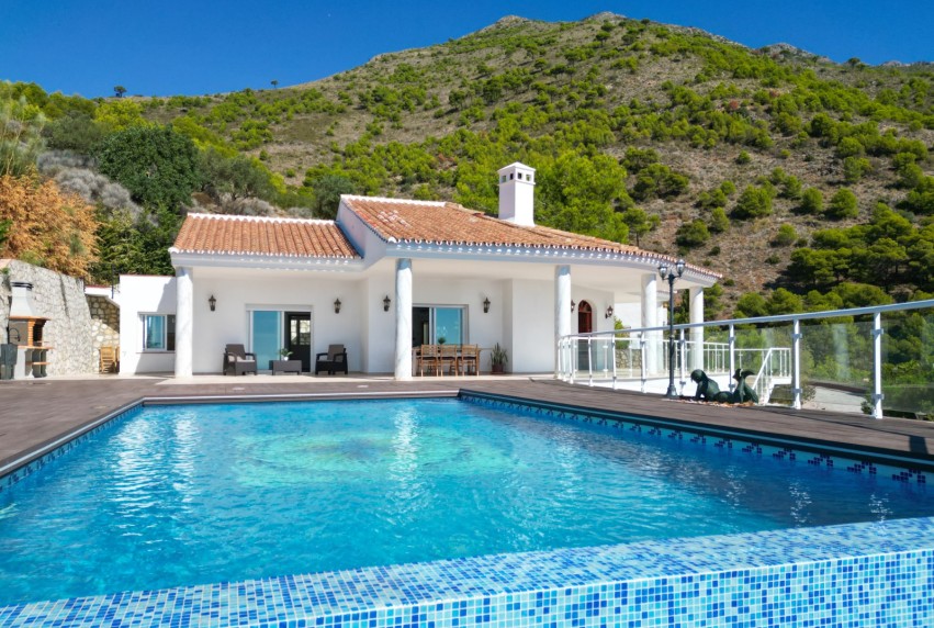 Resale - Villa - Malaga - Mijas