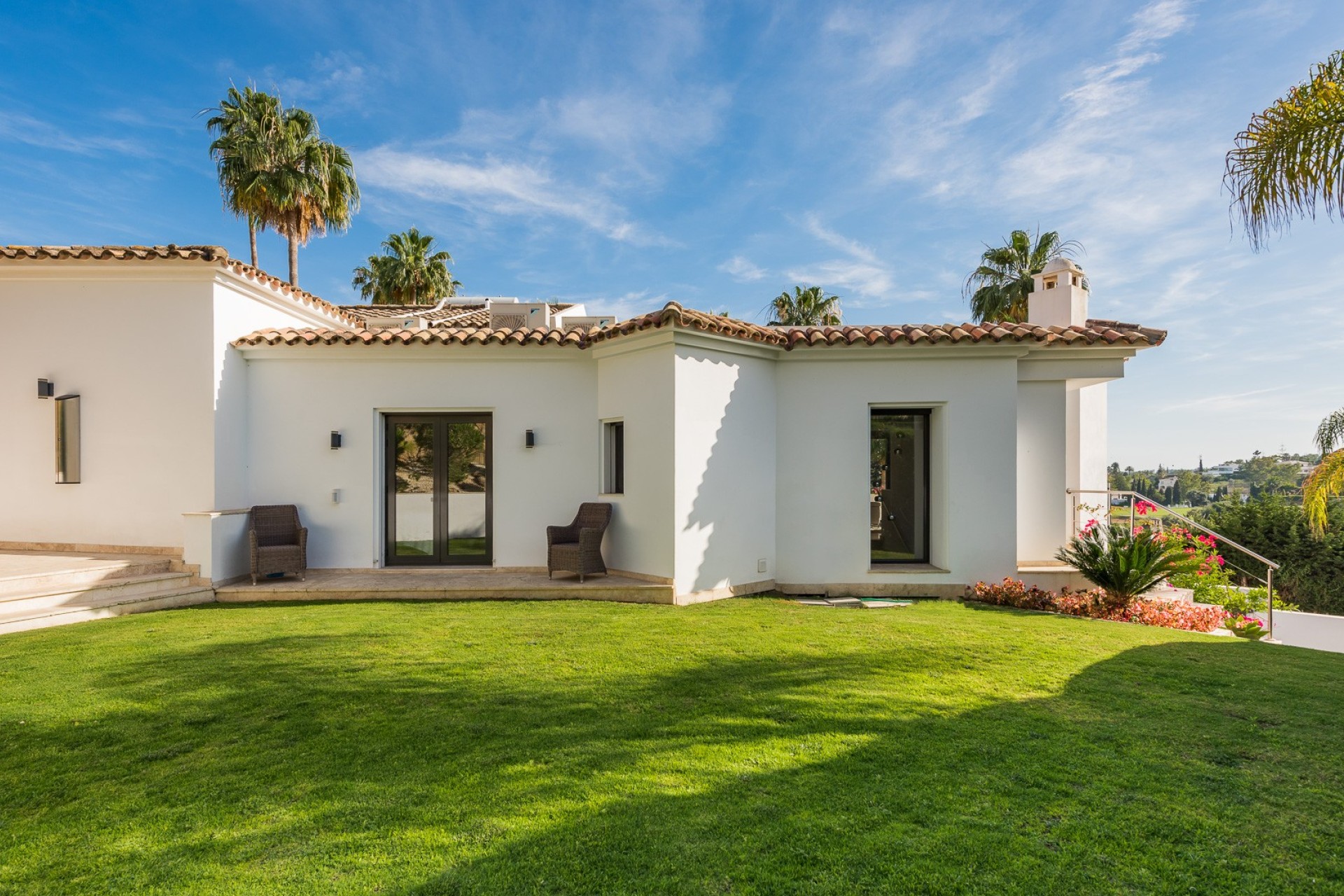 Resale - Villa - Marbella - Nueva Andalucía