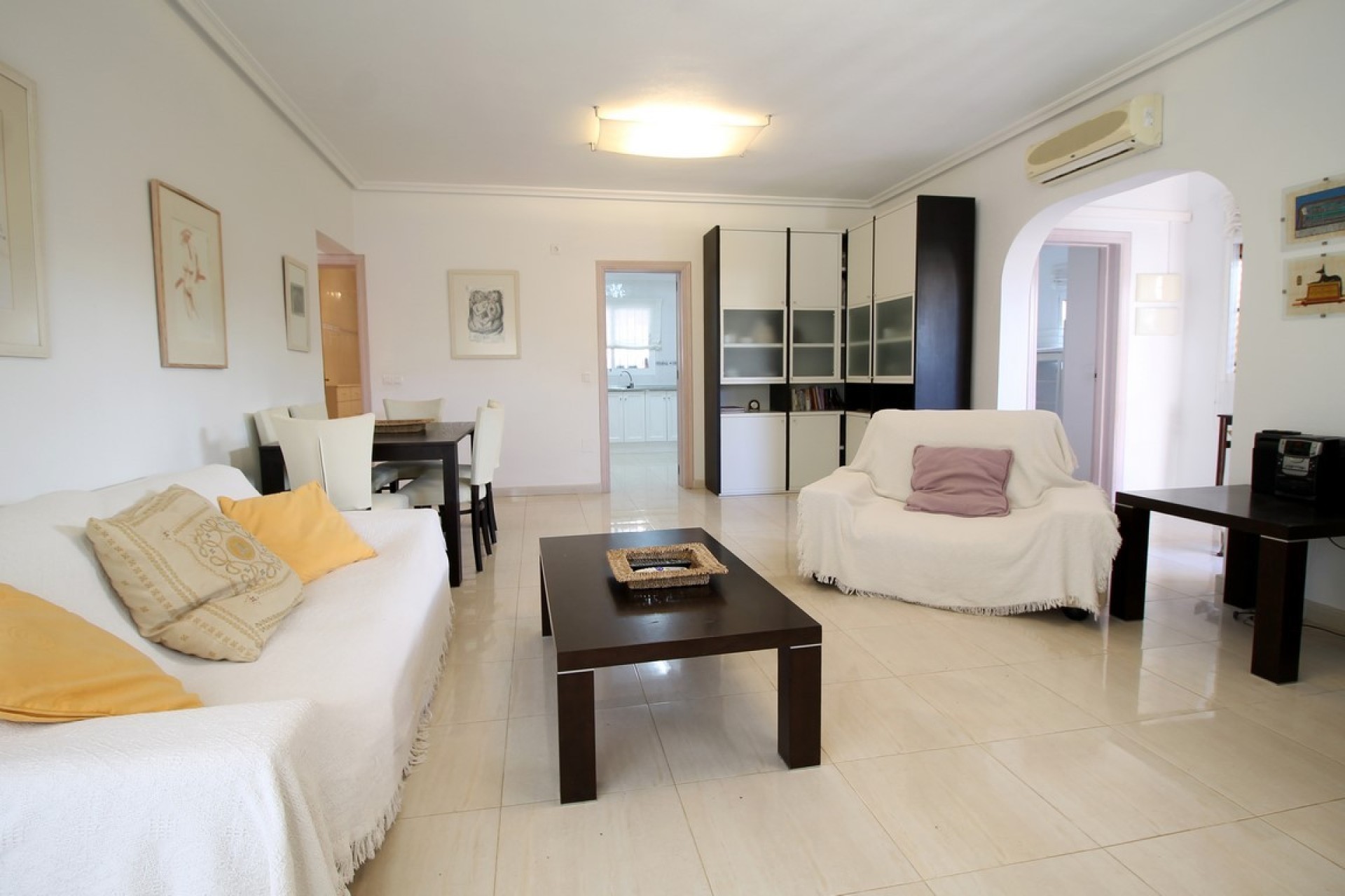 Resale - Villa - Mil Palmeras