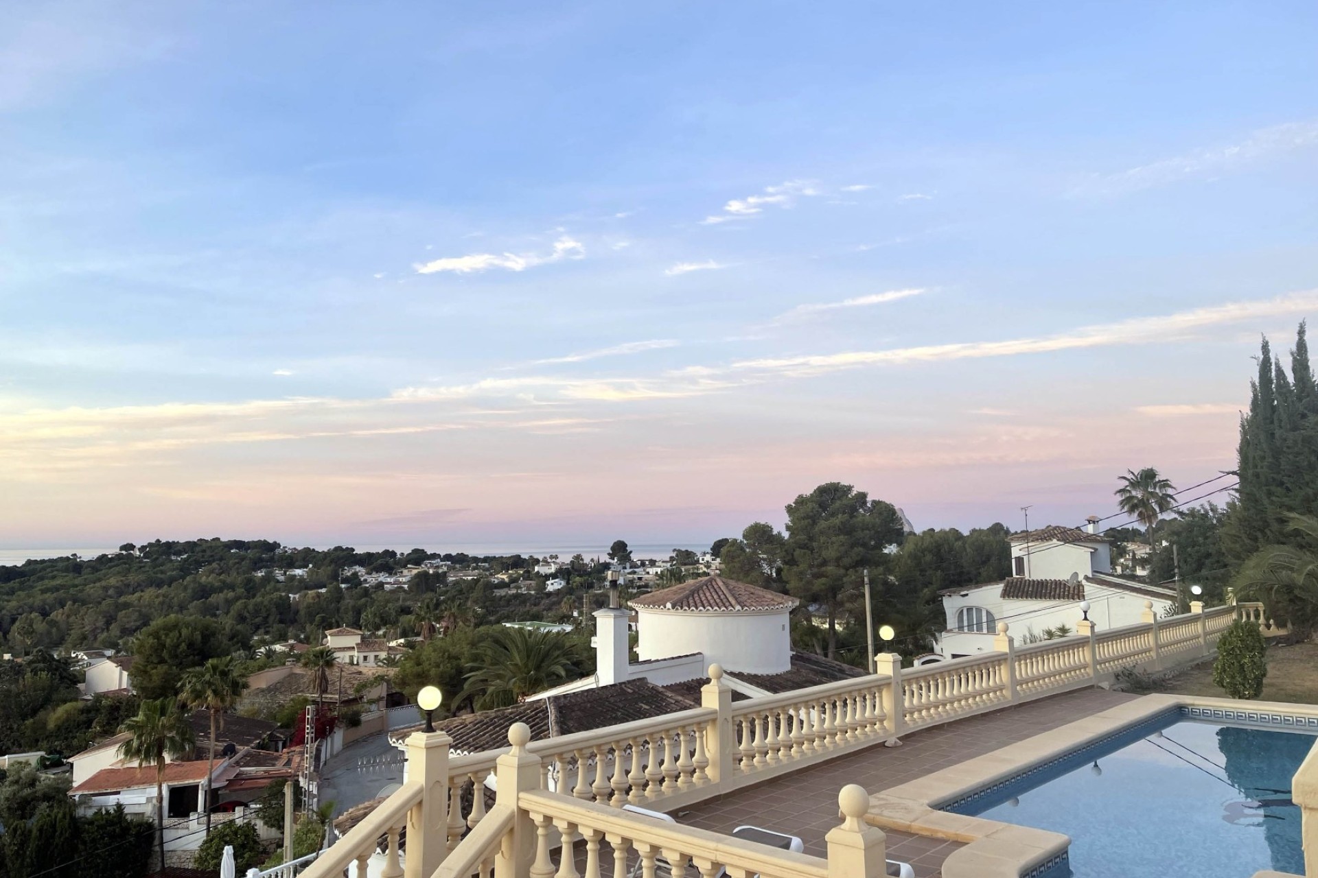 Resale - Villa - Moraira - Benimeit