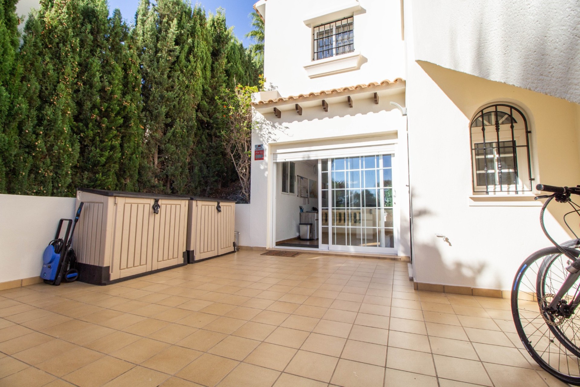 Resale - Villa - Orihuela Costa - Campos de Golf