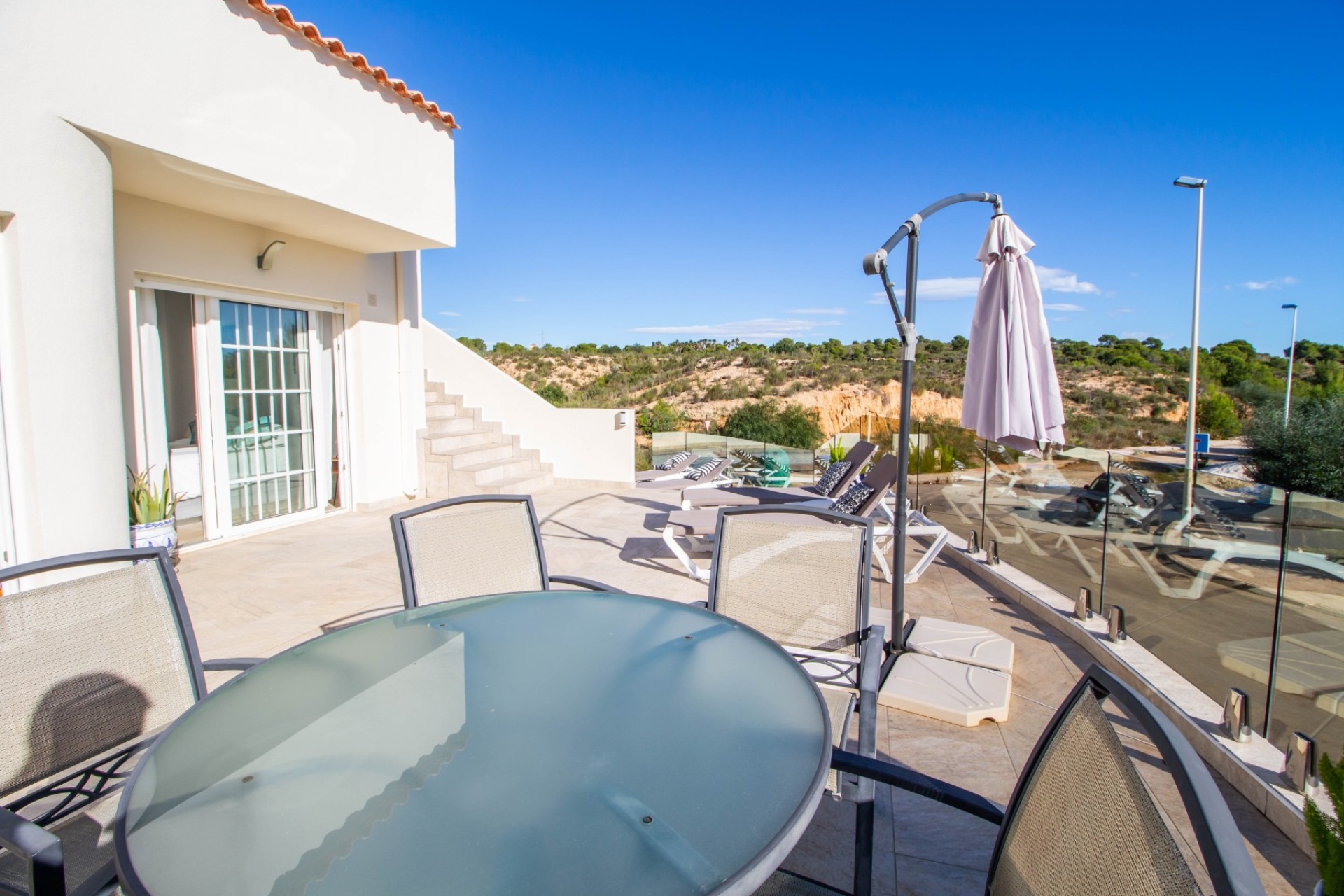 Resale - Villa - Orihuela Costa - Campos de Golf