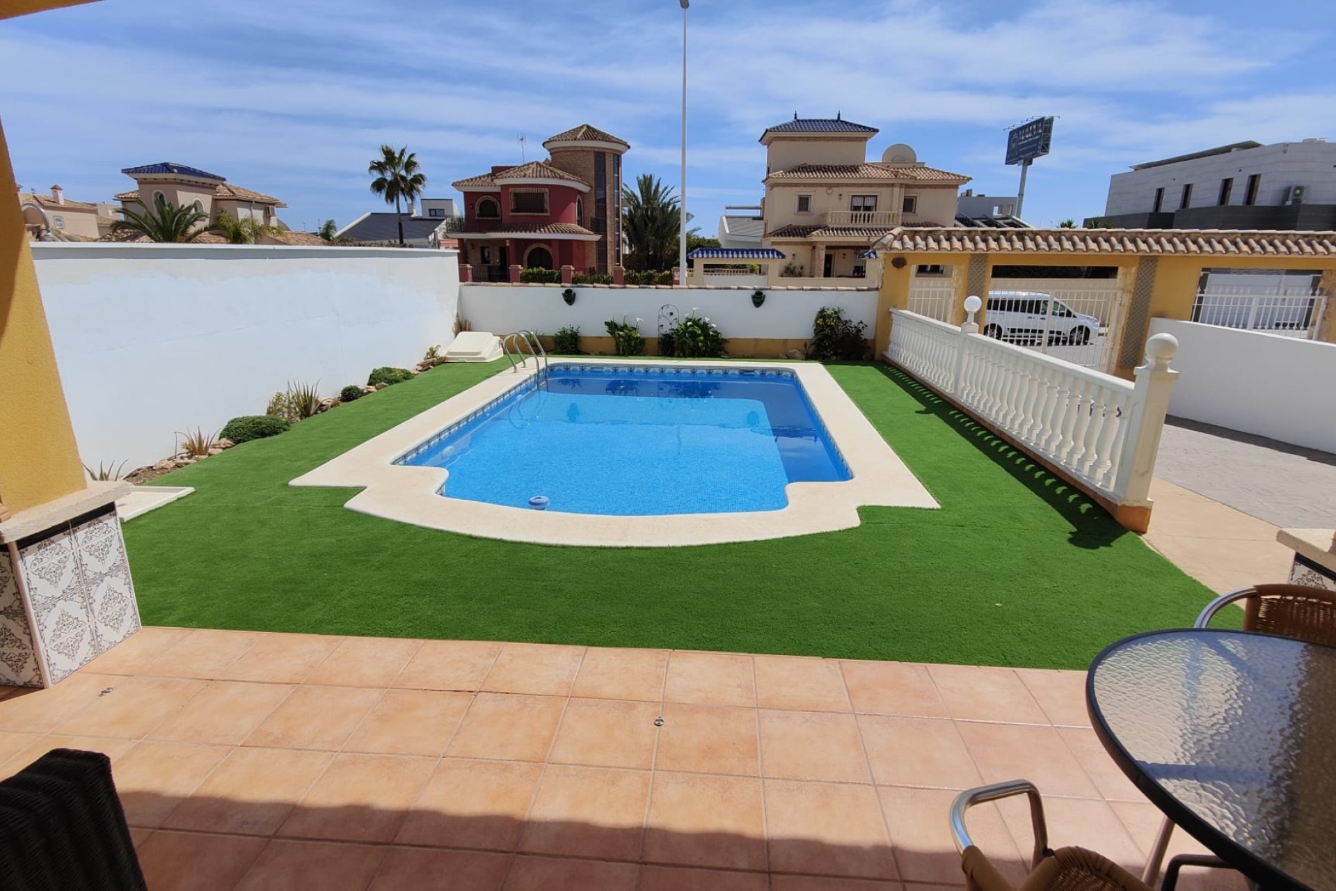 Resale - Villa - Orihuela Costa - La Zenia