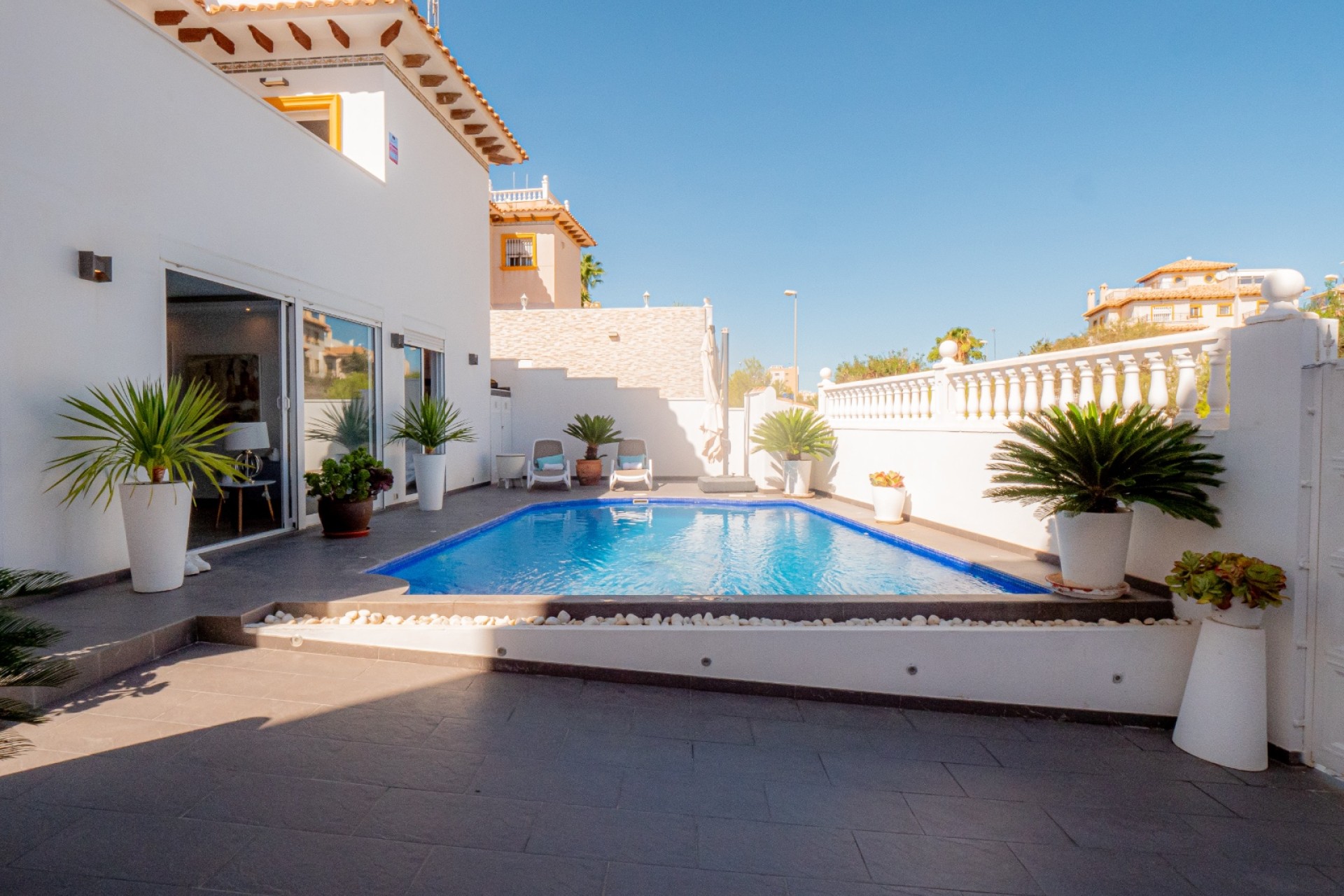 Resale - Villa - Orihuela Costa - La Zenia