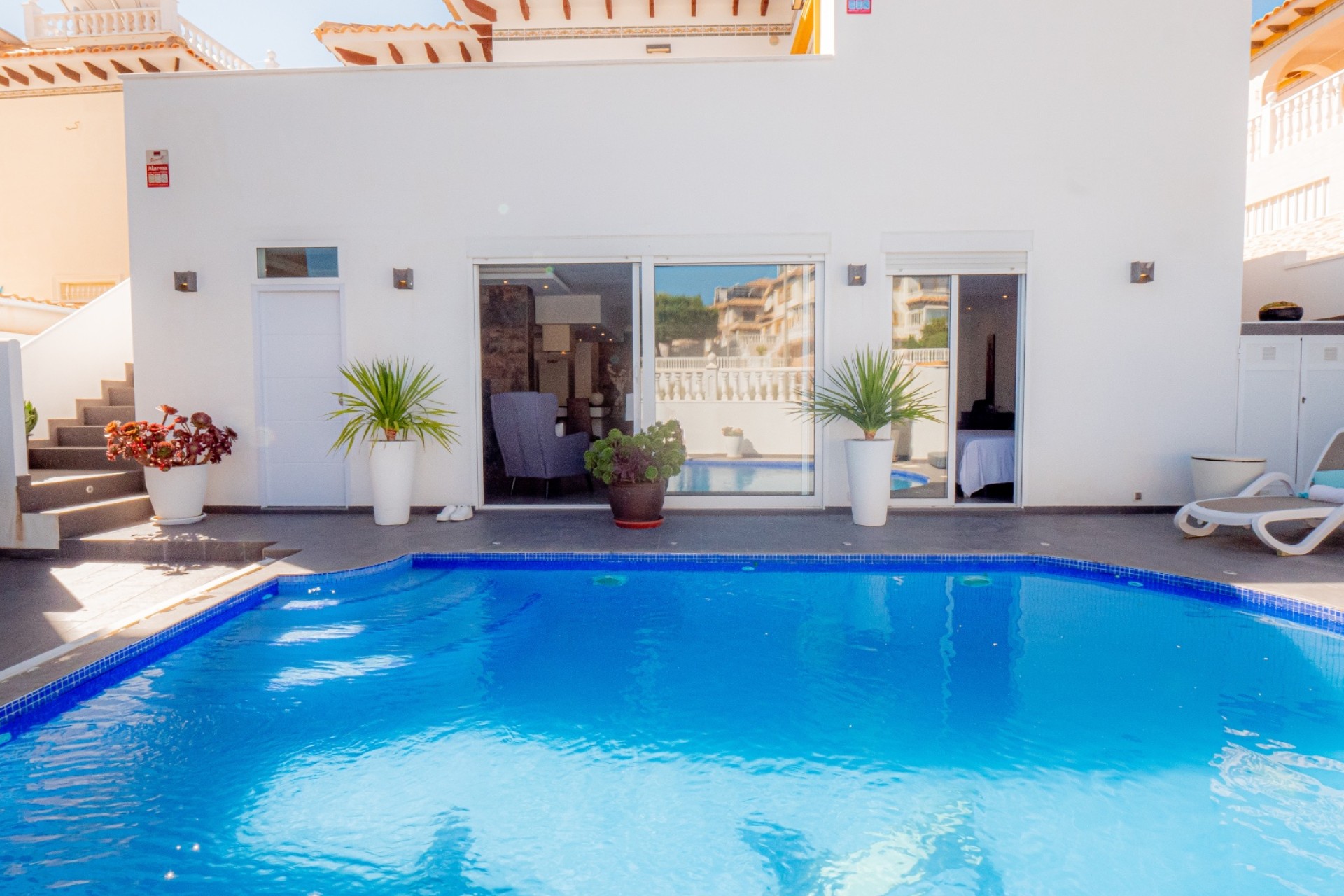 Resale - Villa - Orihuela Costa - La Zenia