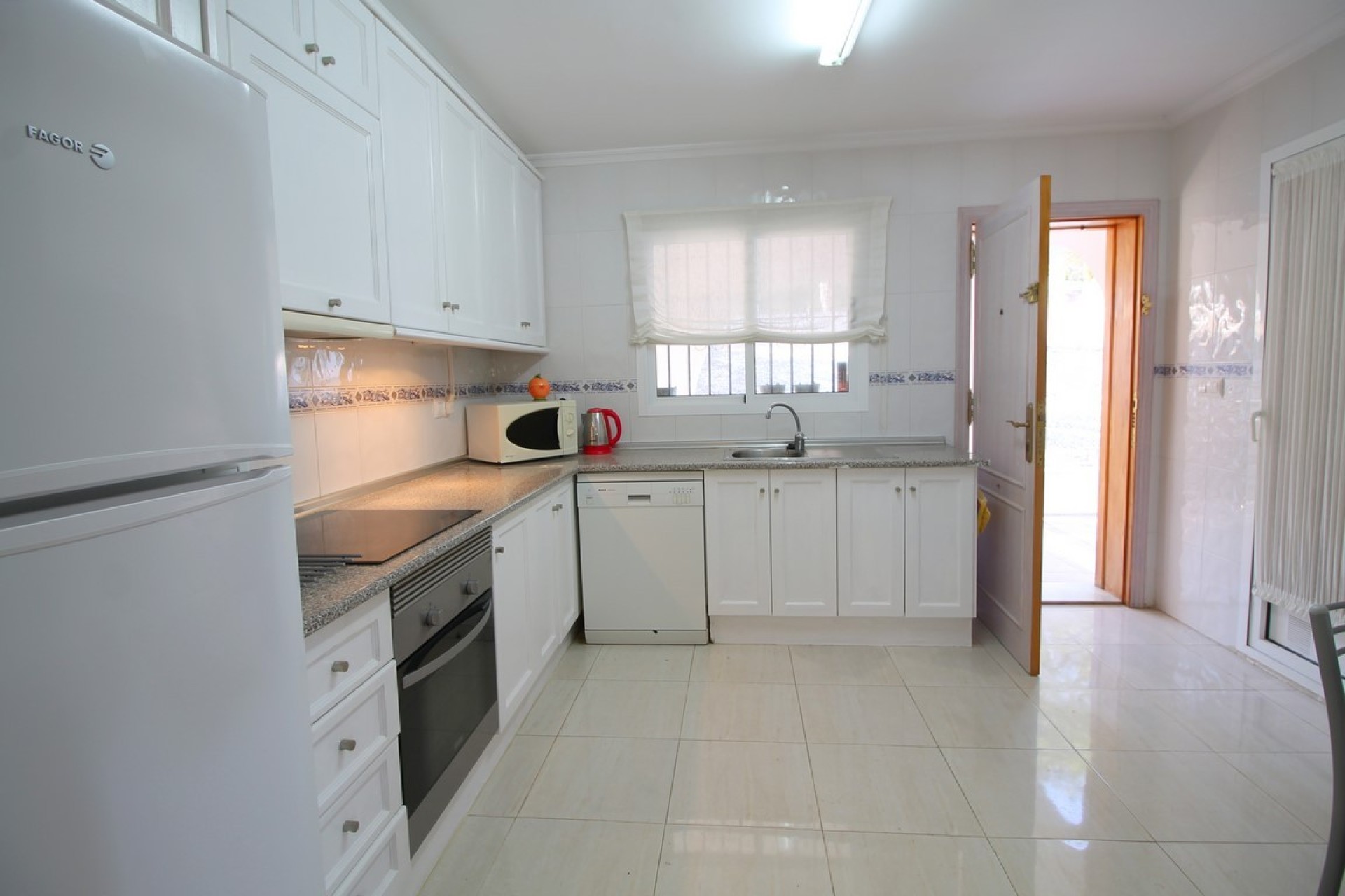 Resale - Villa - Orihuela Costa - Mil Palmeras