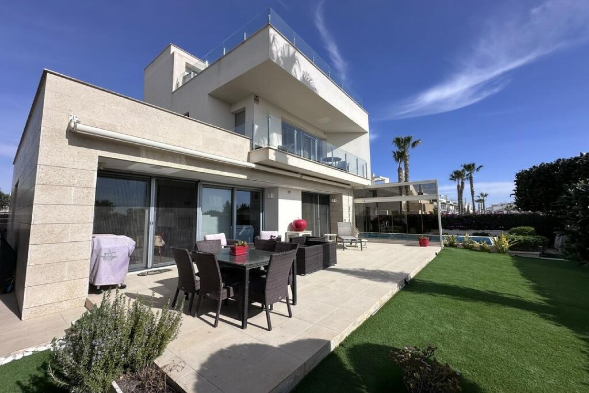 Resale - Villa - Orihuela - Vistabella