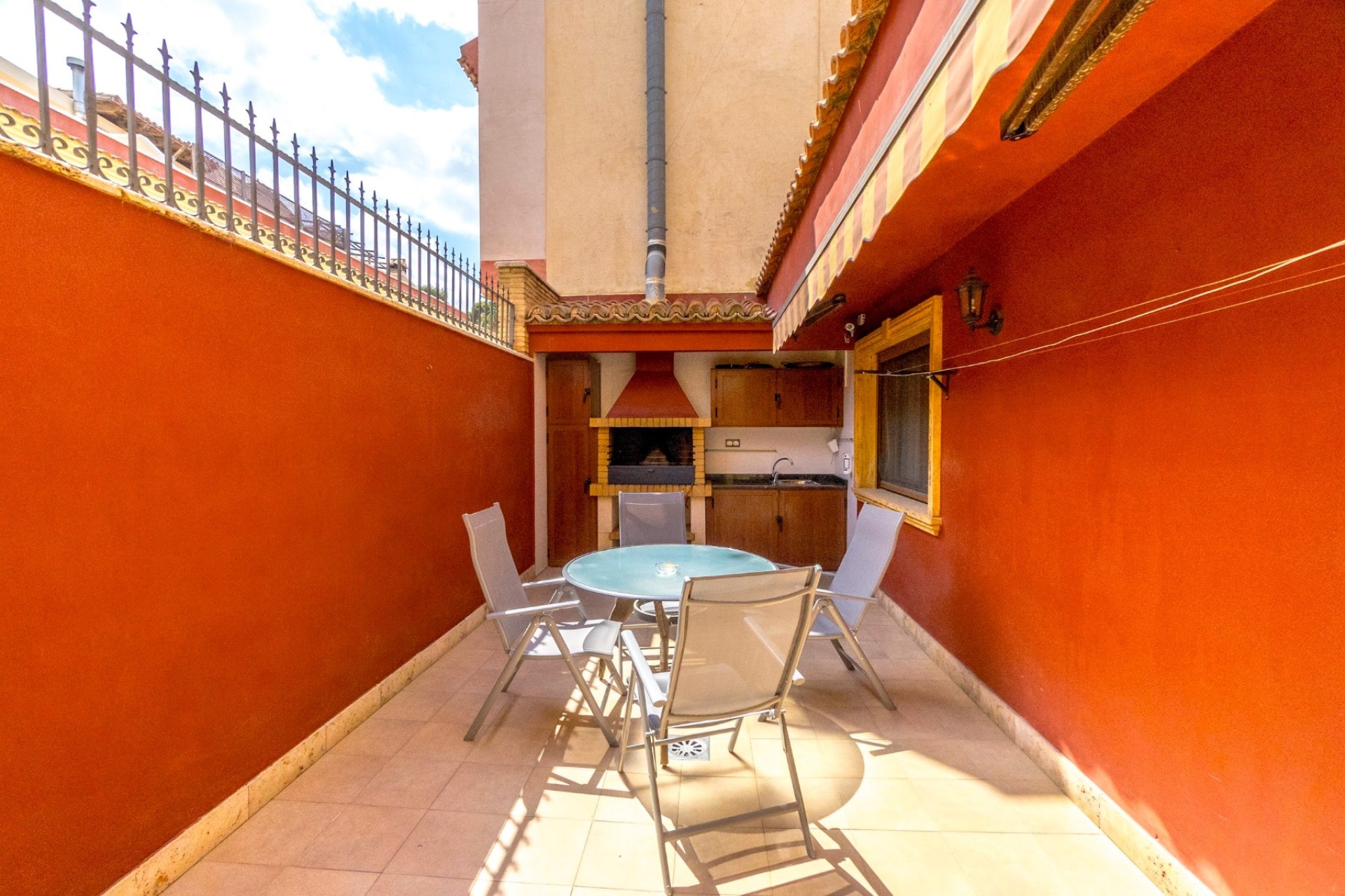 Resale - Villa - Orihuela