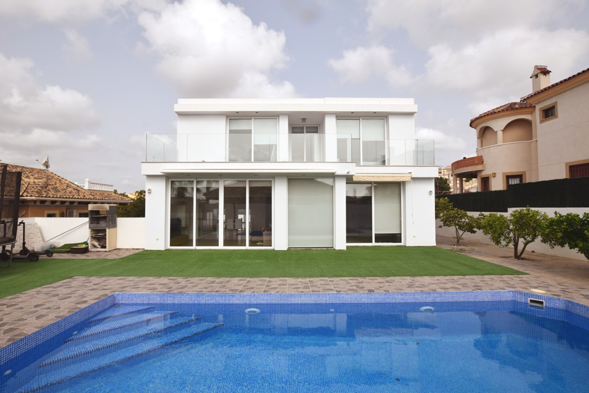 Resale - Villa - San Fulgencio - La Marina