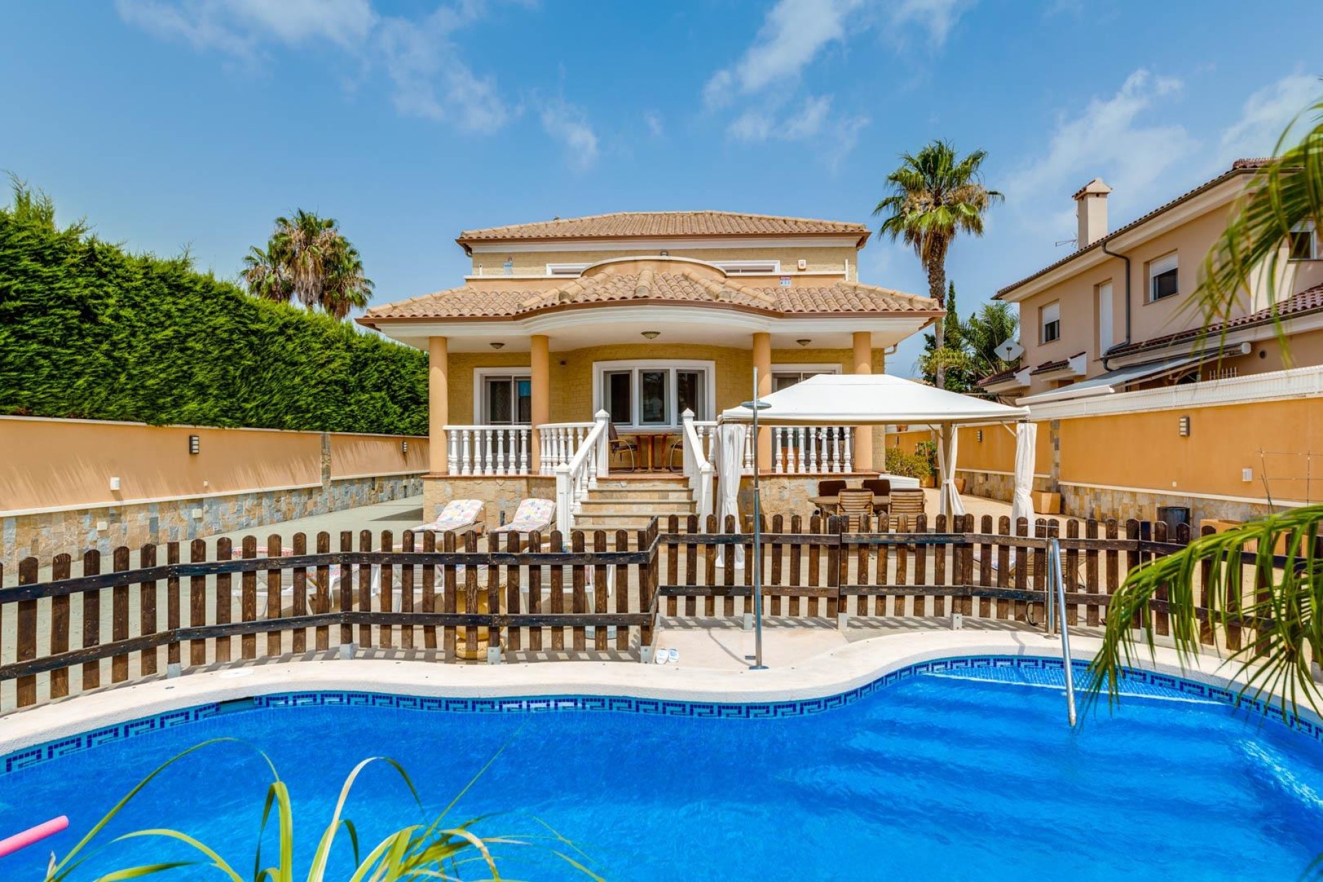 Resale - Villa - San Javier