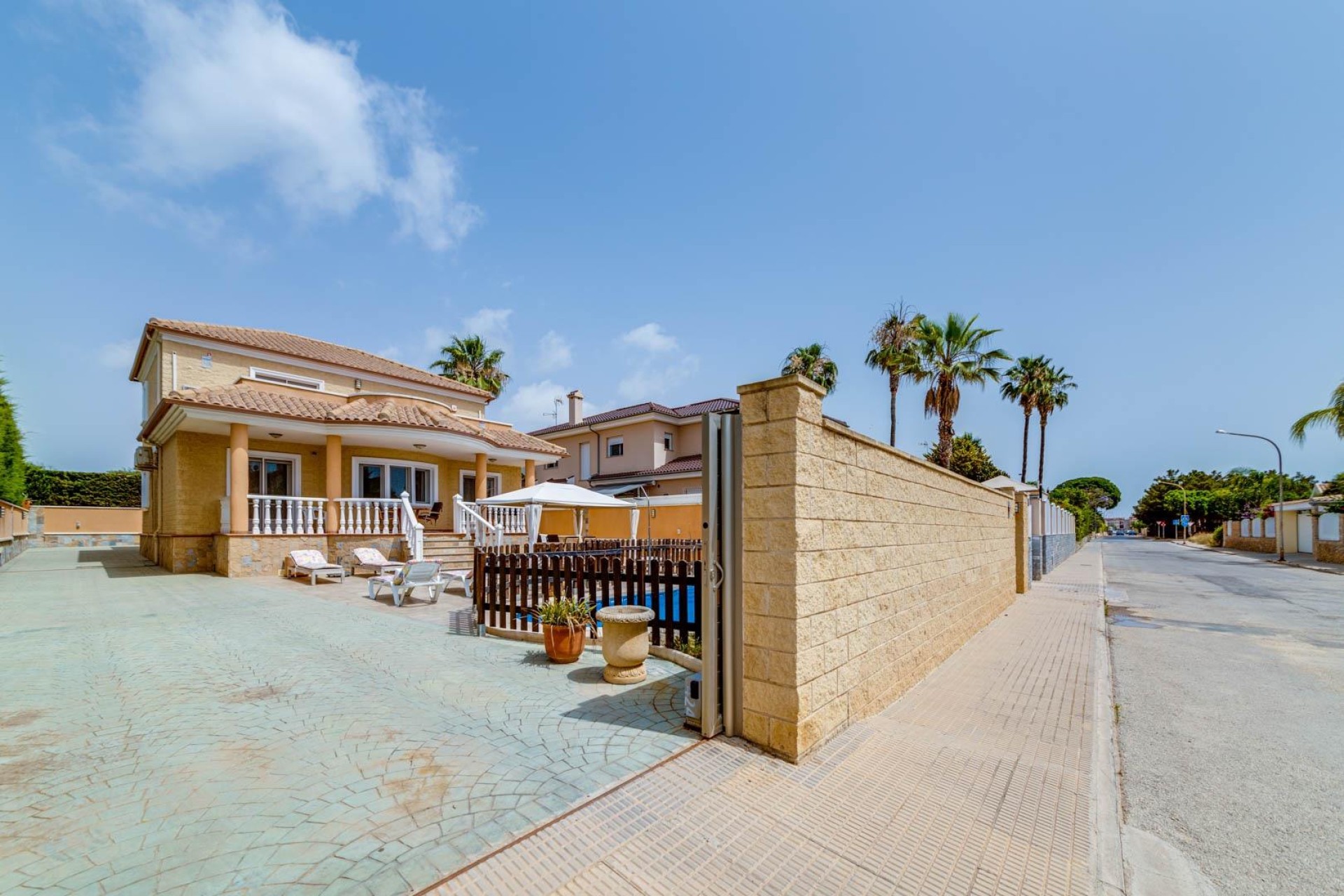 Resale - Villa - San Javier