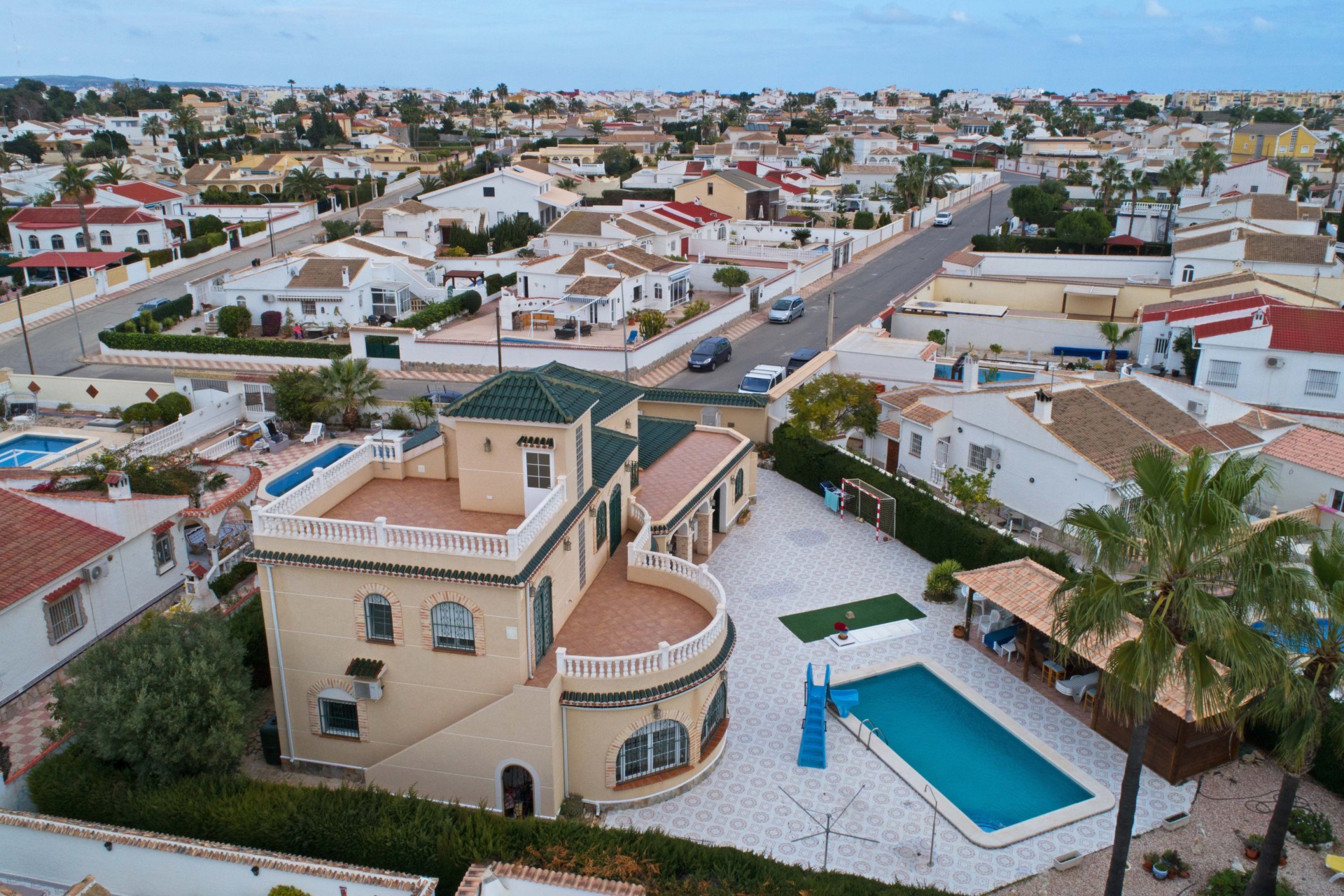 Resale - Villa - Torrevieja - El Chaparral