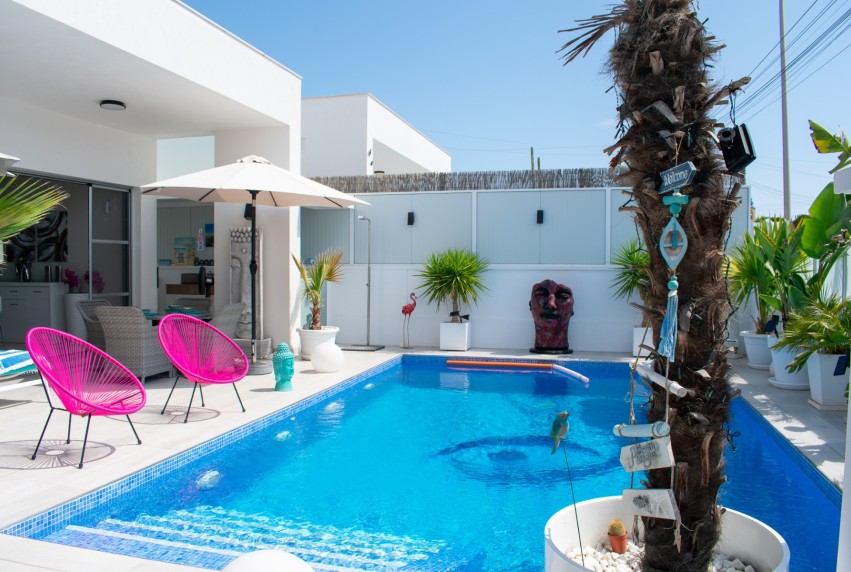 Resale - Villa - Torrevieja - El Chaparral