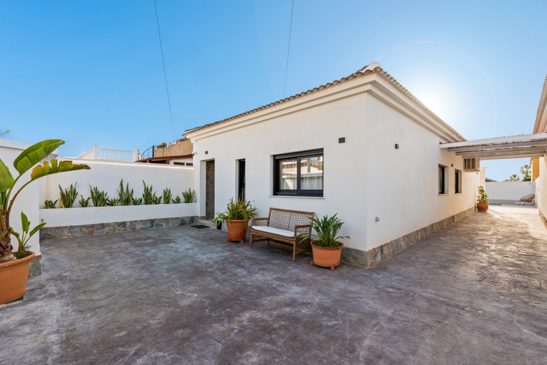 Resale - Villa - Torrevieja - El Chaparral