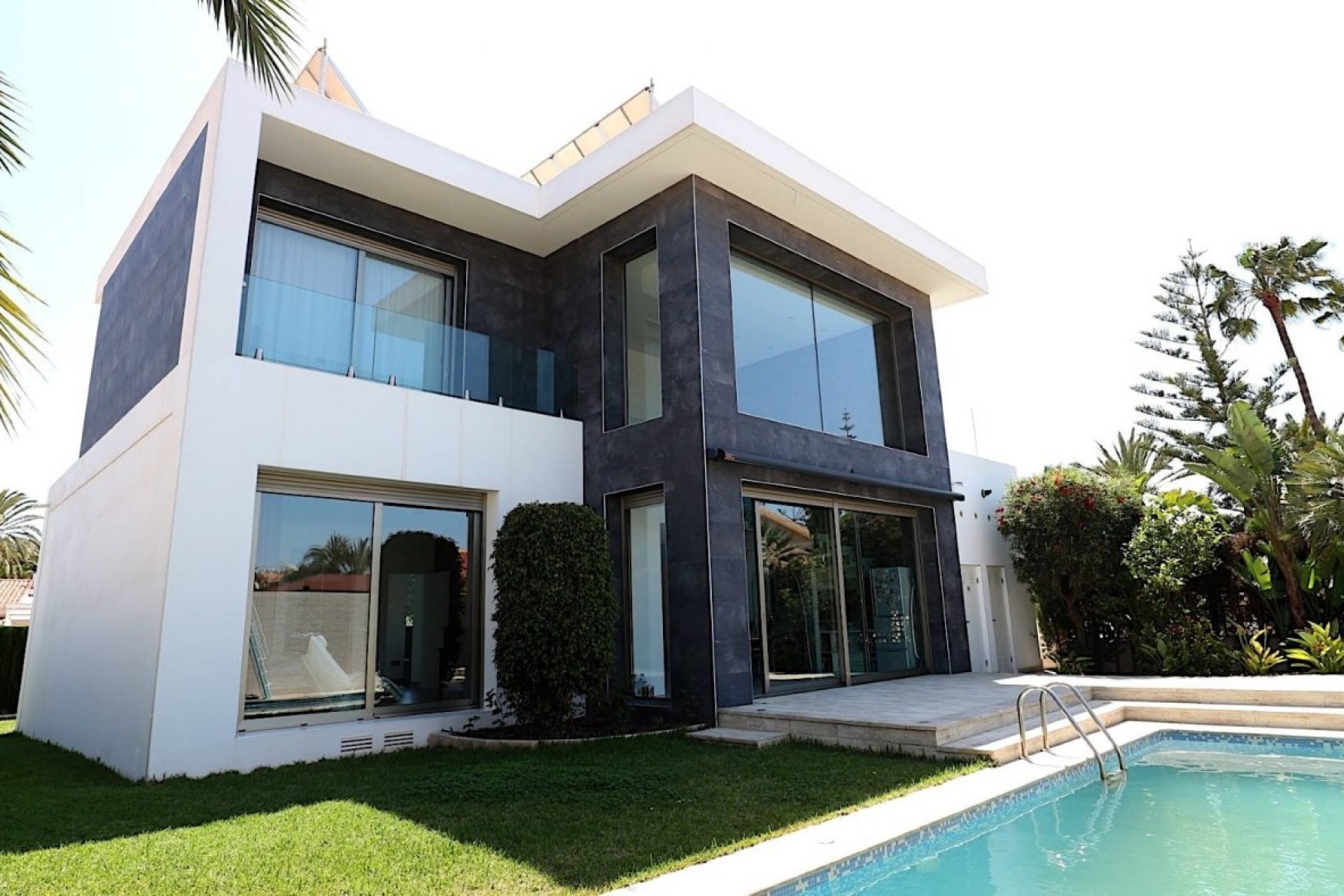 Resale - Villa - Torrevieja - Los Angeles