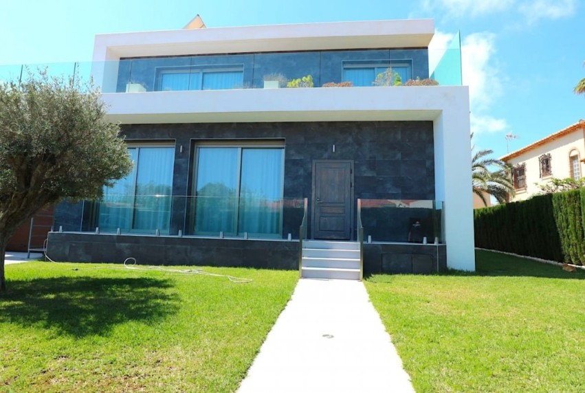 Resale - Villa - Torrevieja - Los Angeles