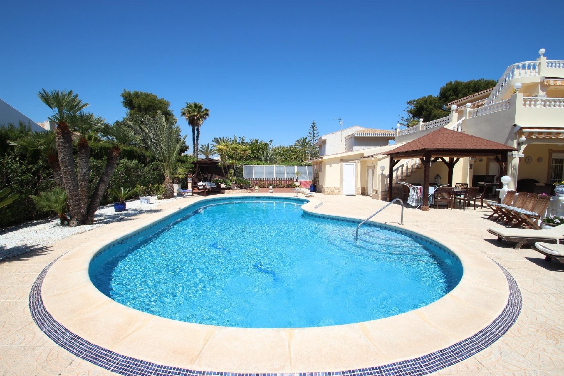 Resale - Villa - Torrevieja - Punta Prima