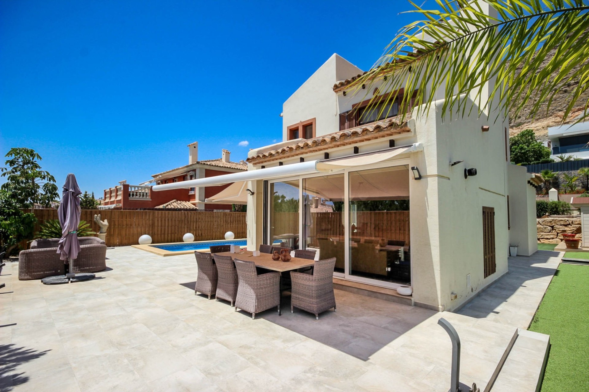 Resale - Villa - Villajoyosa