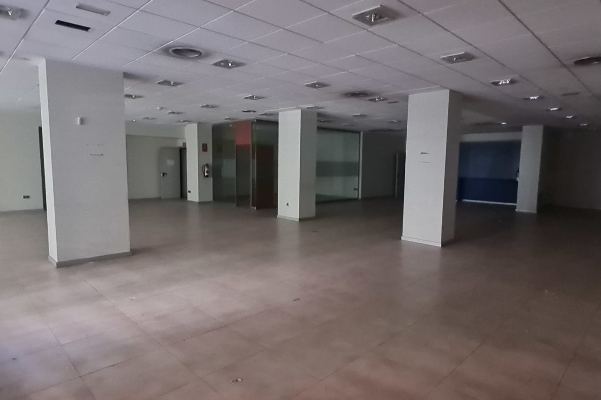 Reventa - Commercial - Alicante - Luceros