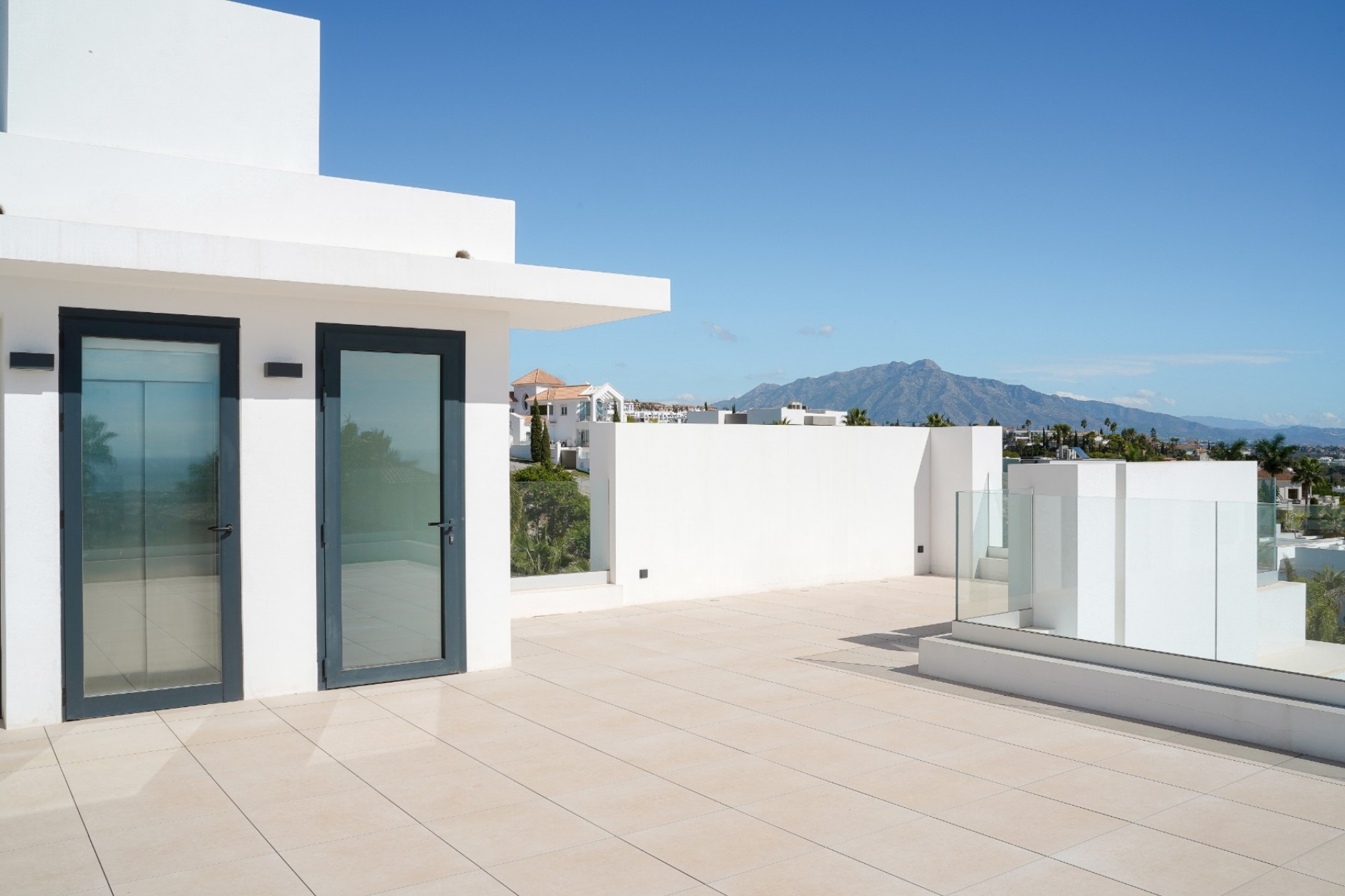 Reventa - Villa - Benahavis