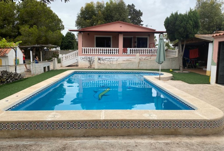 Reventa - Villa - Los Montesinos - La Herrada