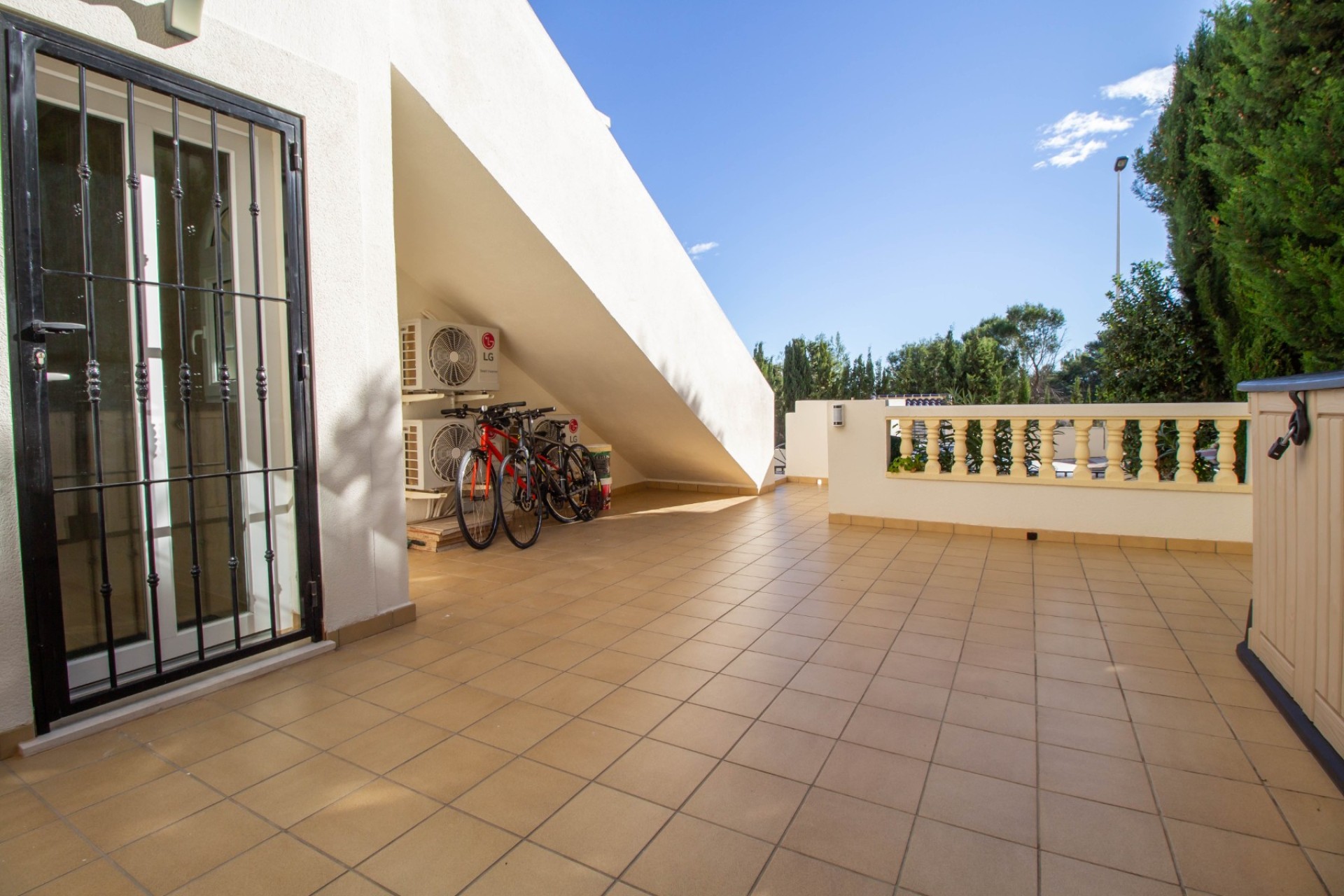 Reventa - Villa - Orihuela Costa - Campos de Golf