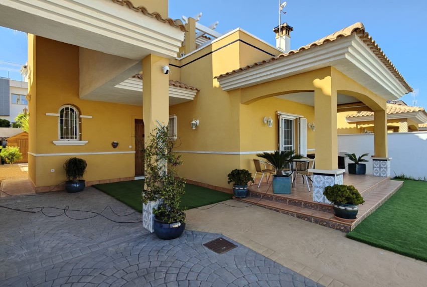 Reventa - Villa - Orihuela Costa - La Zenia