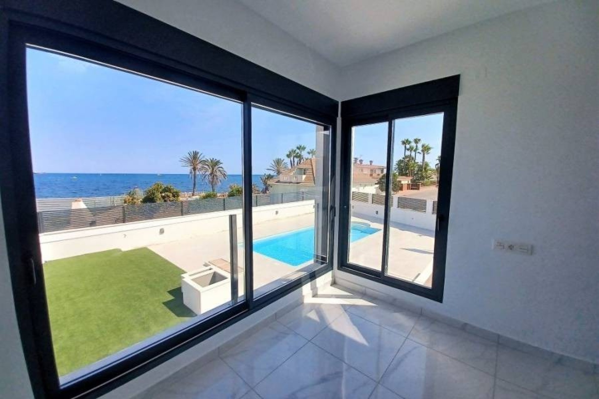 Reventa - Villa - Torrevieja - Los Balcones