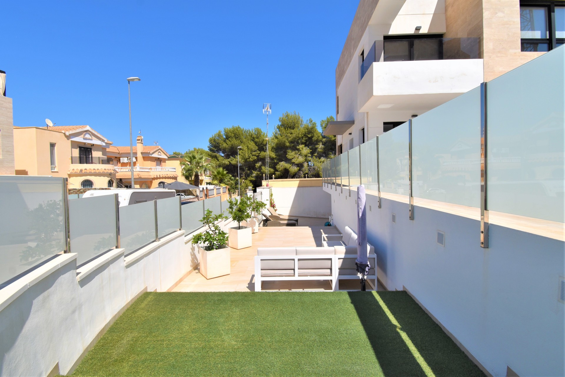 Revente - Villa - Orihuela Costa - Villamartín