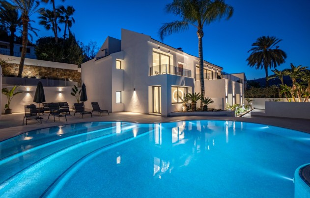 Villa - Herverkoop - Marbella - Nueva Andalucía